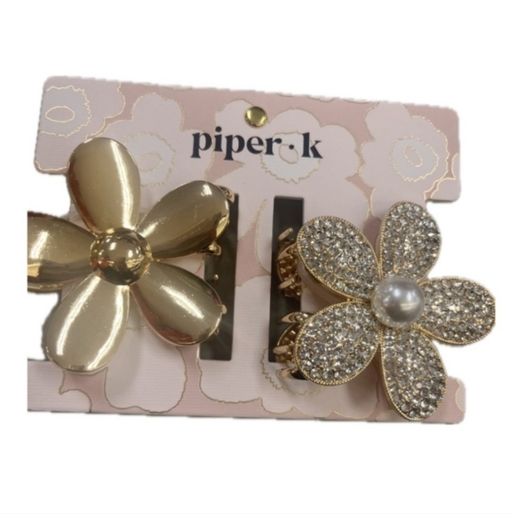 🔹️ Piper K🔹️ Stunning Golden tone Flower Metal  Hair Claw Clips set of 2 - Picture 1 of 2